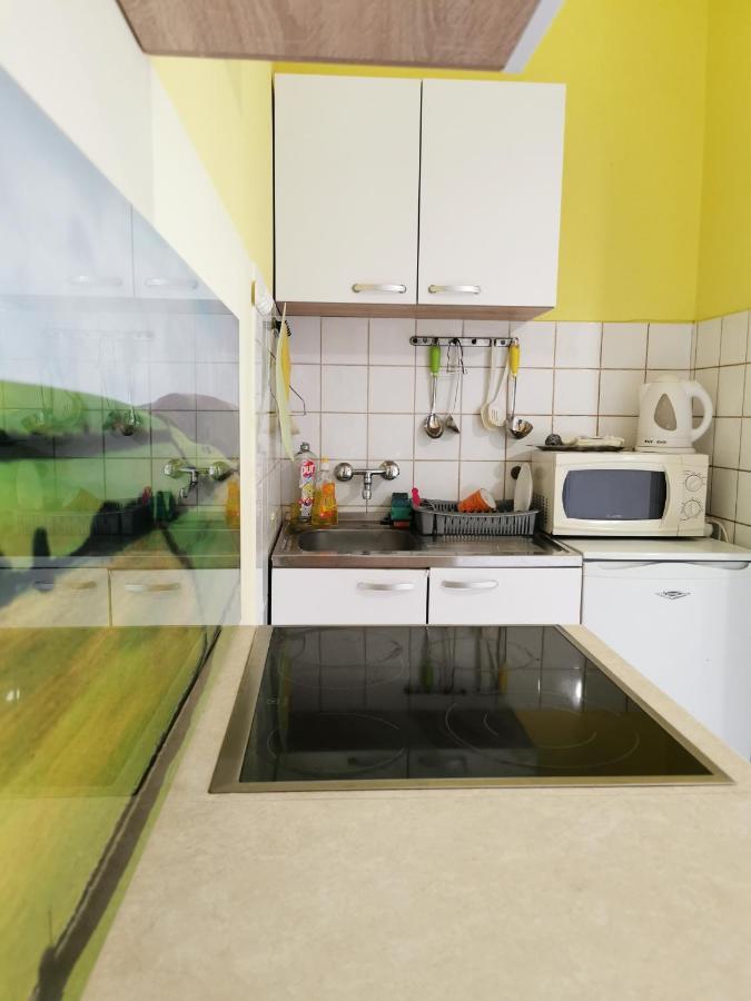 Unique Apartments Малинска Екстериор снимка